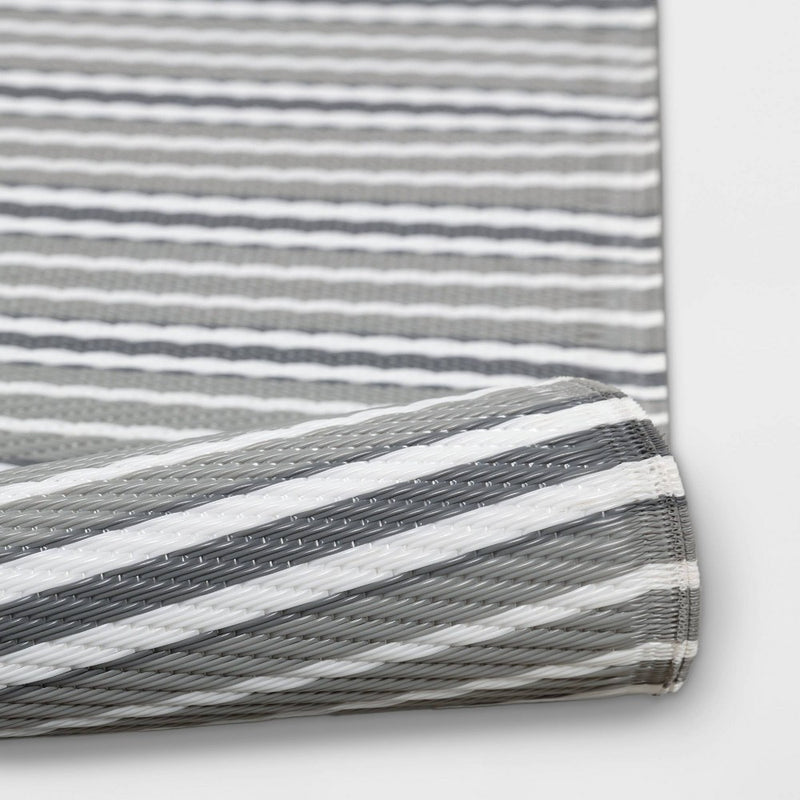 4'x6' Stripe Outdoor Rug Gray - Room Essentials™ (LOCAL PICKUP ONLY)