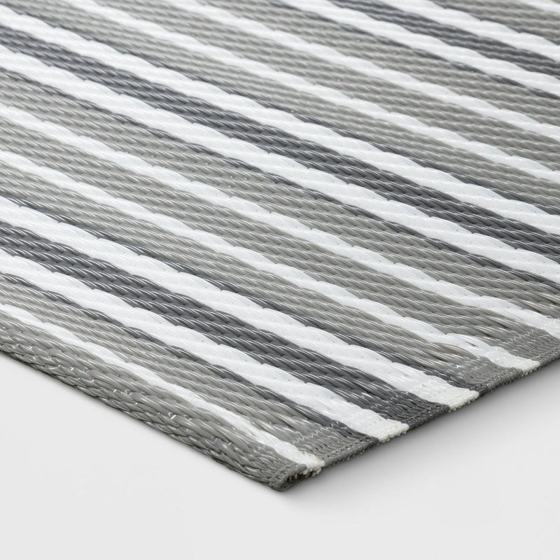 4'x6' Stripe Outdoor Rug Gray - Room Essentials™ (LOCAL PICKUP ONLY)
