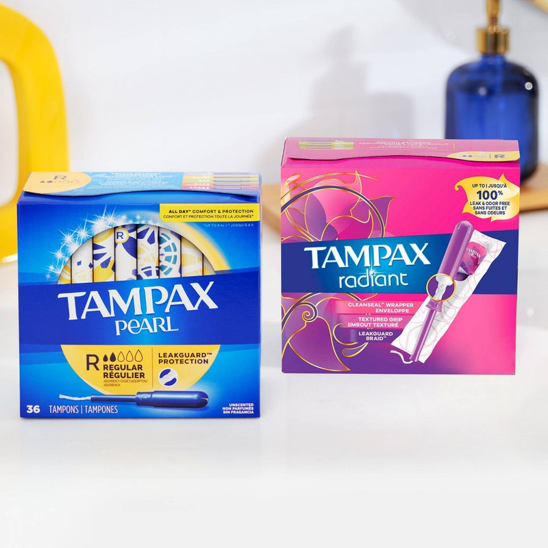 Tampax Pearl Tampons Trio Pack with Plastic Applicator and LeakGuard Braid - Light/Regular/Super Absorbency - Unscented - 64ct