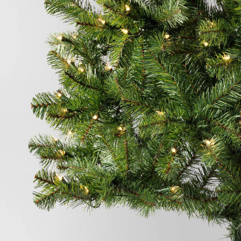 6.5' Pre-lit Alberta Spruce Artificial Christmas Tree Clear Lights - Wondershop3 (LOCAL PICKUP ONLY)