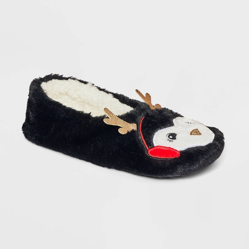 Women's Penguin Faux Fur Pull-On Slipper Socks with Grippers - Wondershop Black/White M/L