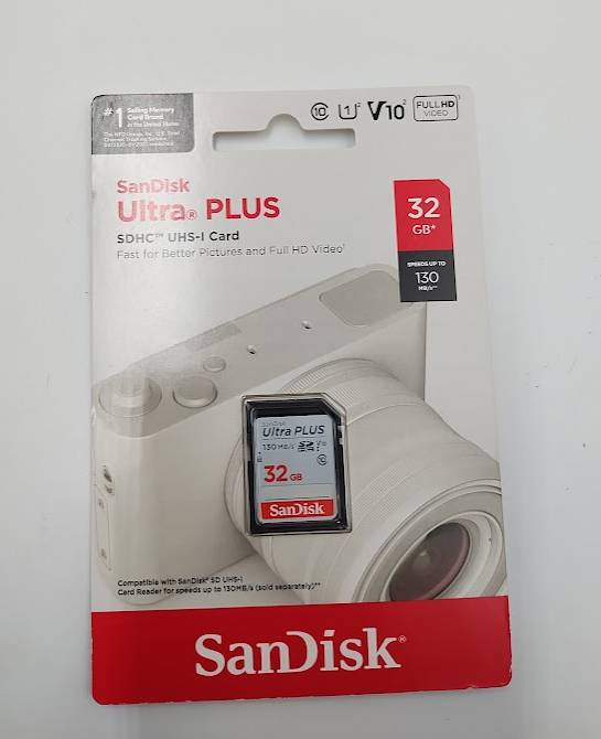 SanDisk Ultra PLUS 32GB SD Memory Card