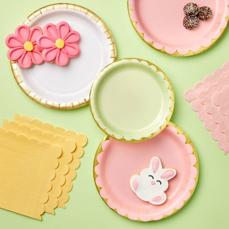 30ct Scalloped Lunch Napkins - Spritz