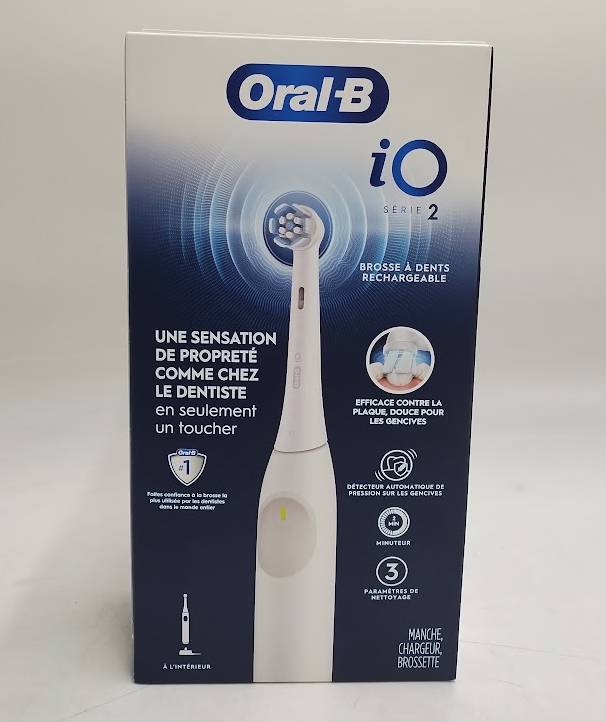 Oral-B iO Series 2 Electric Toothbrush - White