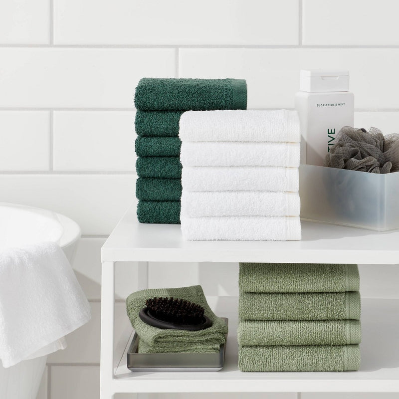 18pk Everyday Washcloths Green/White - Room Essentials