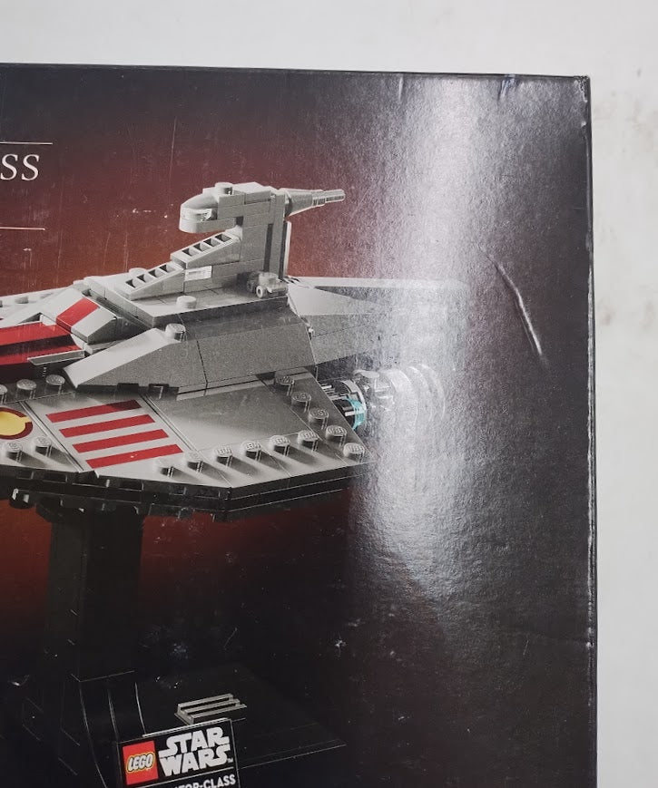LEGO Star Wars Acclamator-Class Assault Ship 75404 .SEE DETAILS.