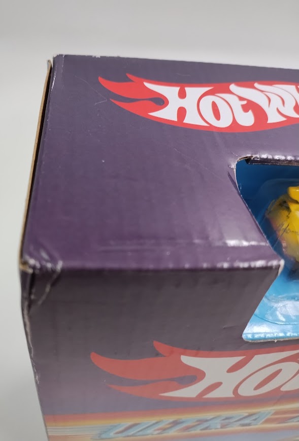 Hot Wheels Ultra Hots Sto & Go Trackset *SEE DETAILS*