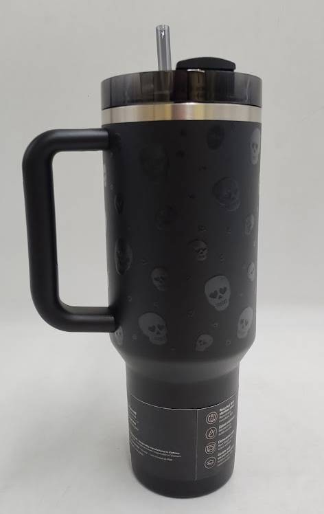 Stanley 40oz H2.0 FlowState Quencher Tumbler Black Sweetheart Skulls