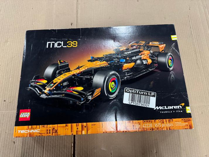 LEGO Technic McLaren MCL39 F1 Car Building Set - 42228 SEE DETAILS