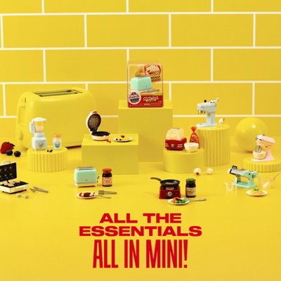 Mini Brands Magic Cook Kitchen Cup Cake Maker