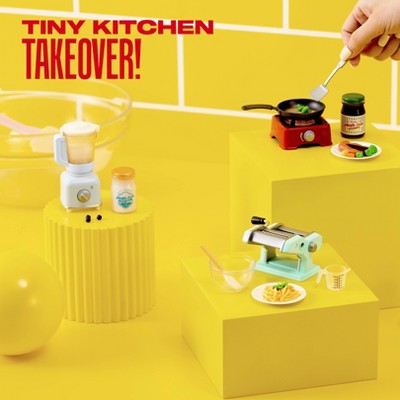 Mini Brands Magic Cook Kitchen Toaster