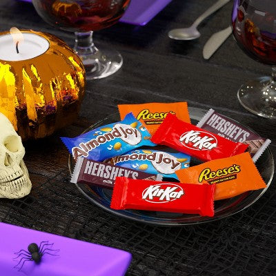 HERSHEY'S Chocolate Assorted Halloween Candy Snack Size - 13.13oz/25pc
