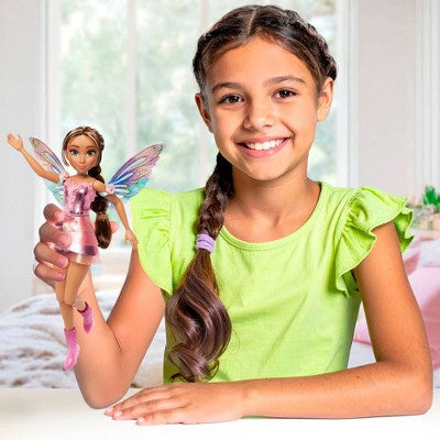 Winx Club Flora Fairy 10.5" Fashion Doll with Glitter Outfit and Removable Wings