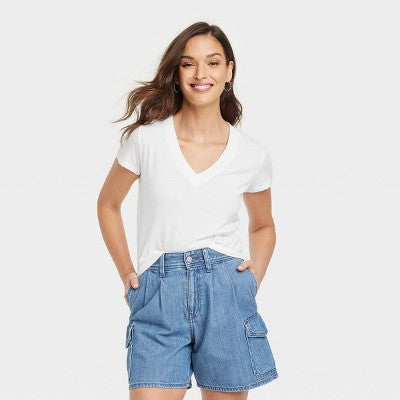 Women's Shrunken V-Neck T-Shirt Universal Thread White XS