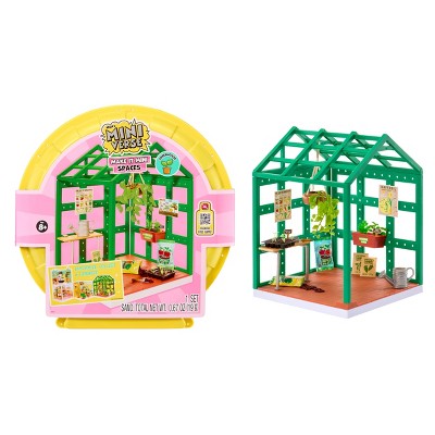 MGA's Miniverse Make It Mini Spaces Greenhouse Building Set