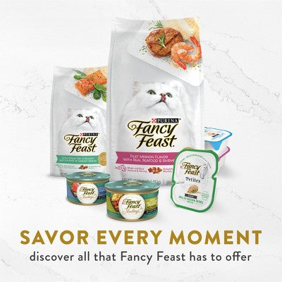 Purina Fancy Feast Broths Lickable Creamy Gourmet Wet Cat Food Complement with Tuna, Chicken & White Fish In Creamy Broth - 1.4oz