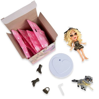 Lana's Life Fit Remix Fashion Figure - Series 1