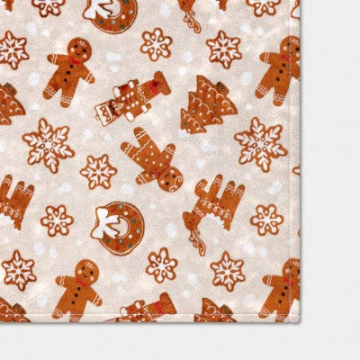 Christmas Gingerbread Cookies Plush Throw Blanket - Wondershop